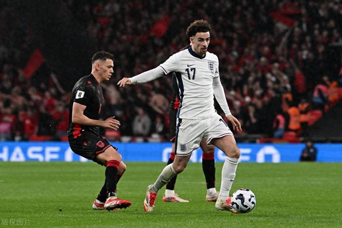 九游体育官方入口-包含双方势均力敌的对决欧预赛精彩纷呈引人入胜的词条