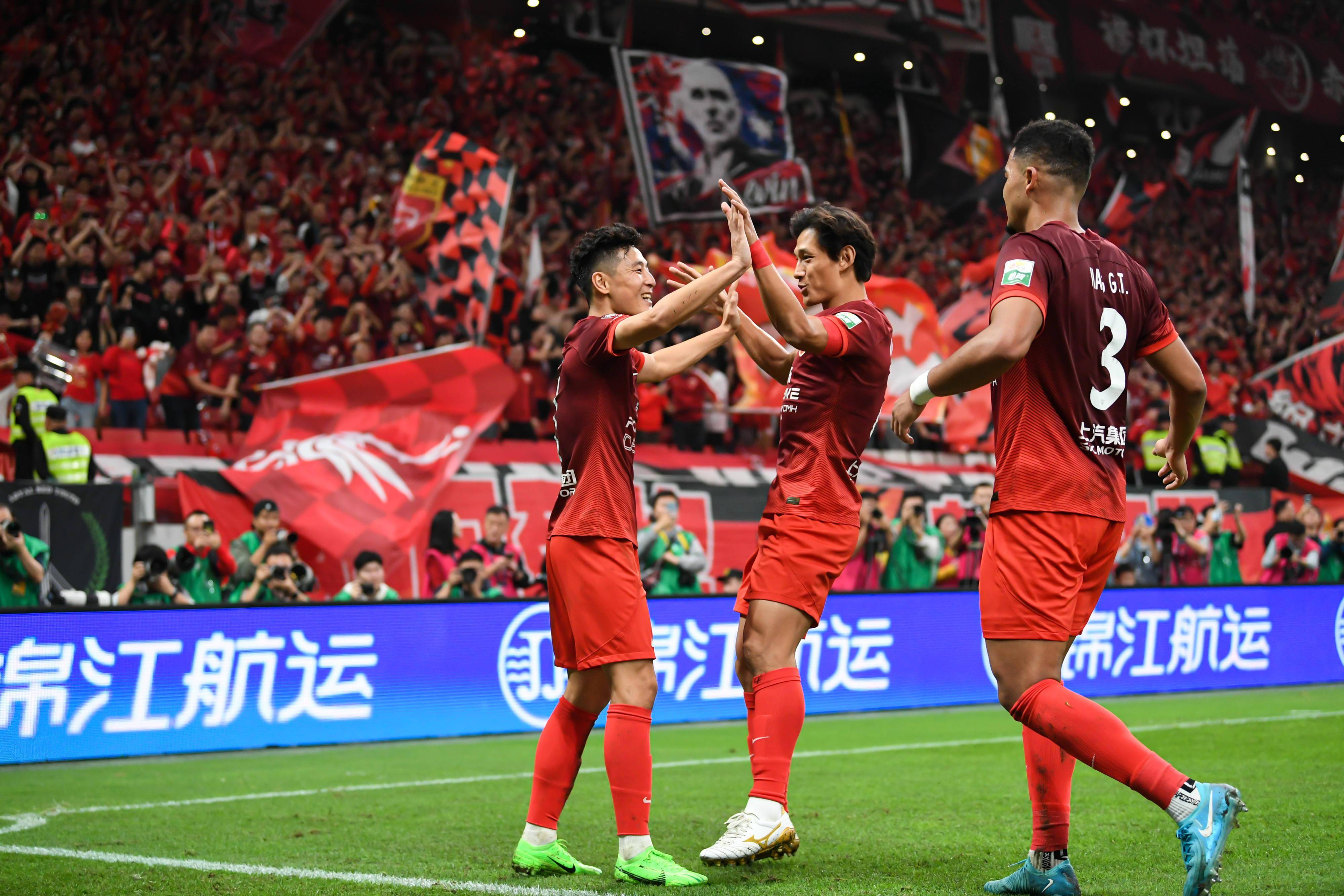 九游娱乐网页-关于武磊PK艾哈迈多夫：谁将成为国字号前锋？的信息