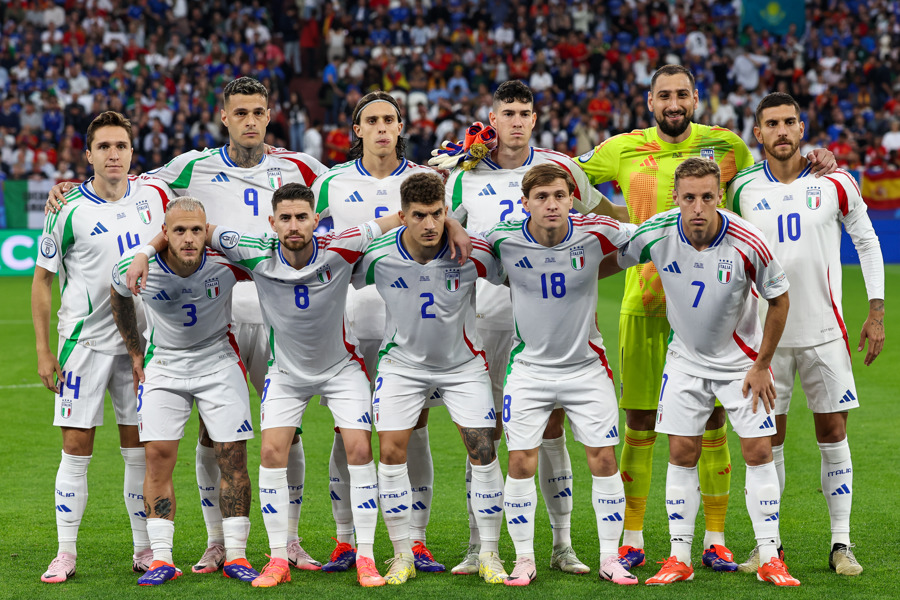 意大利队发挥出色，引领争冠局势