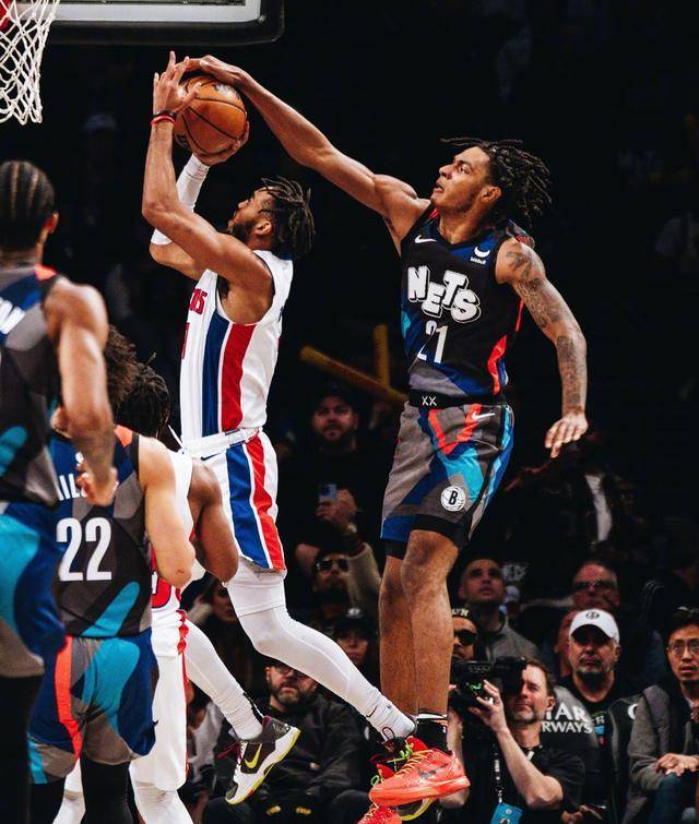 九游娱乐首页-篮网队长表现出色，成为球队不可或缺的力量的简单介绍