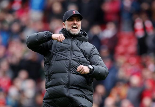 埃弗顿前锋状态回勇，连续破门引领球队胜利