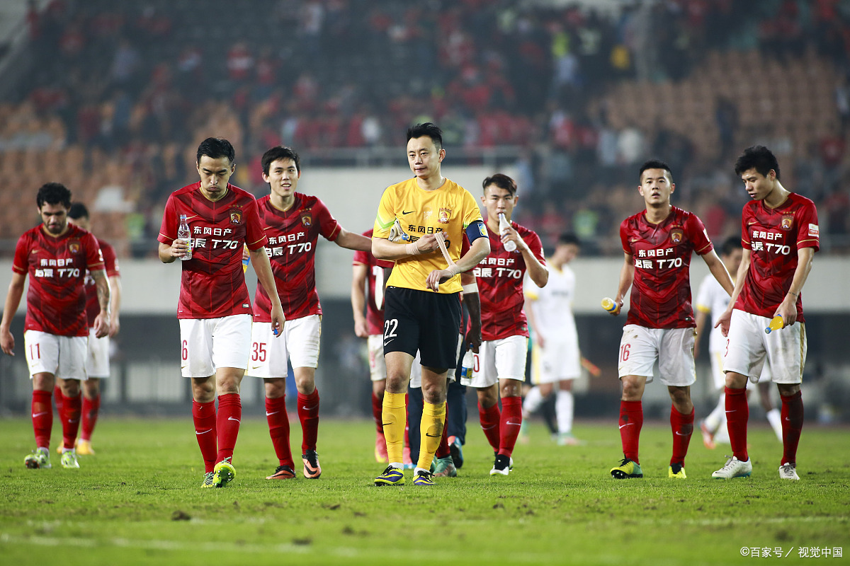 包含广州恒大主场击败对手，豪取三分的词条