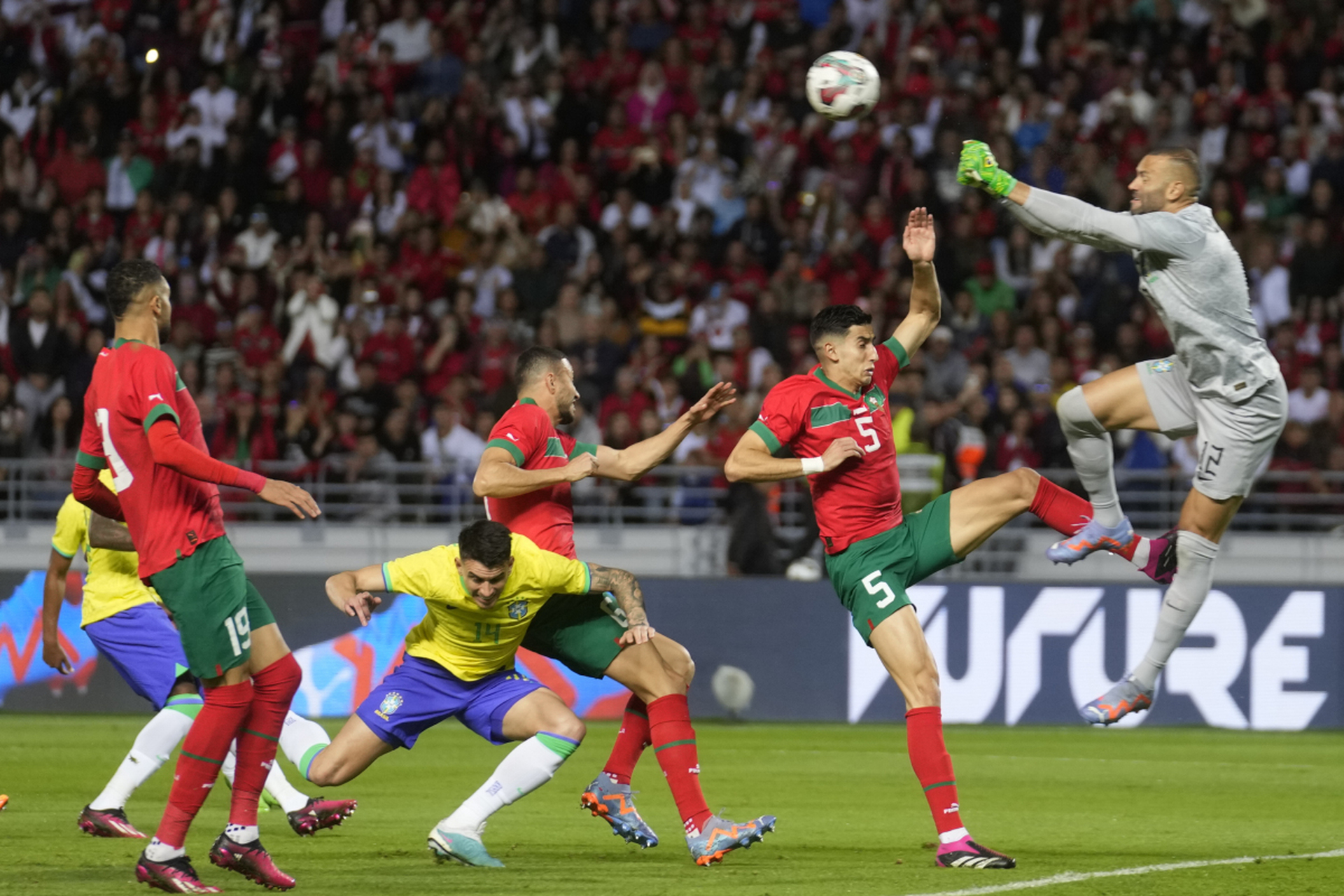 英格兰力克苏格兰,晋级欧预赛强 英格兰力克苏格兰,晋级欧预赛强