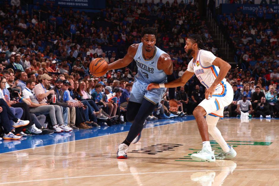 灰熊主场大胜公牛，雷霆客场失利