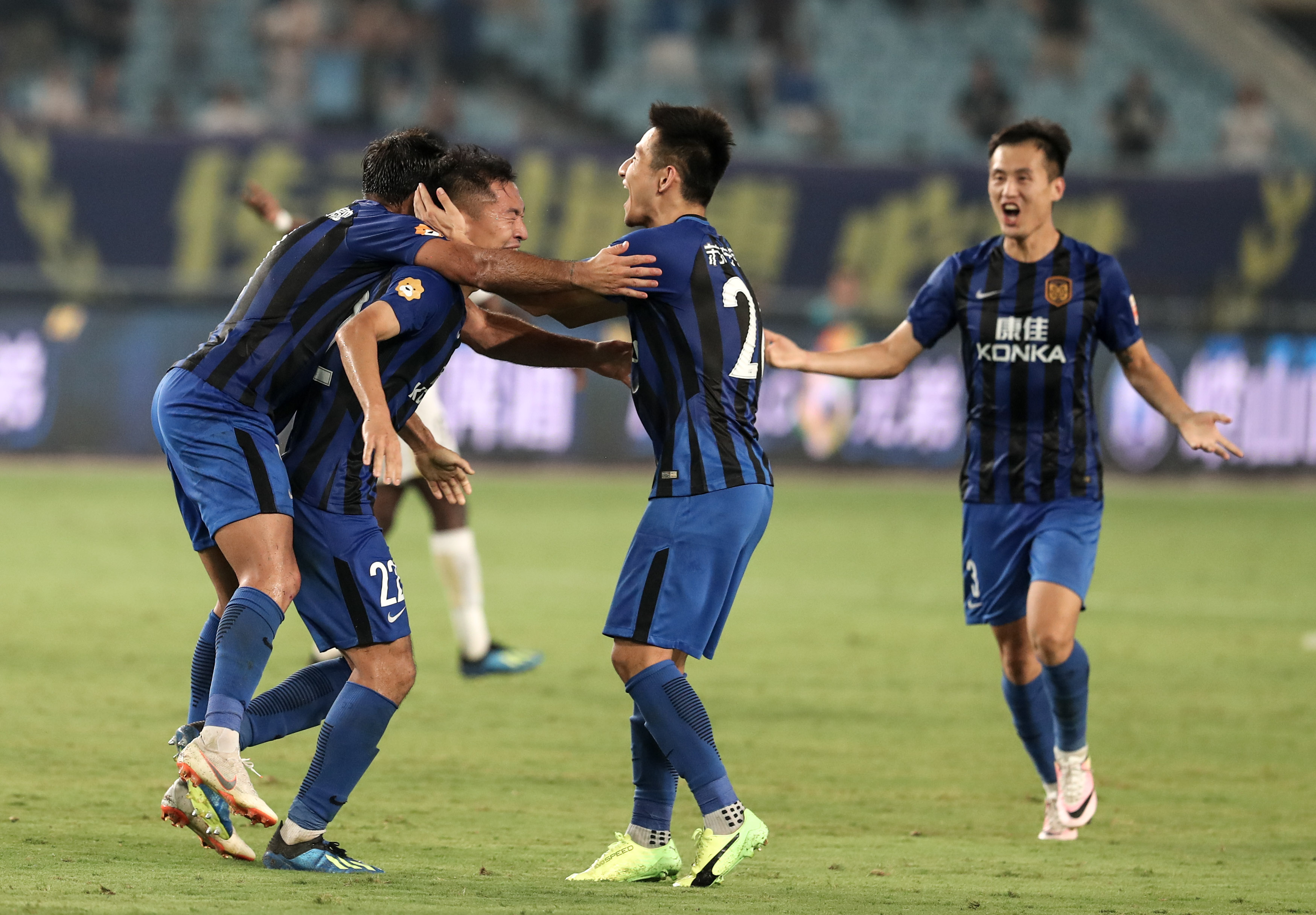 苏宁战胜对手，赢得胜利