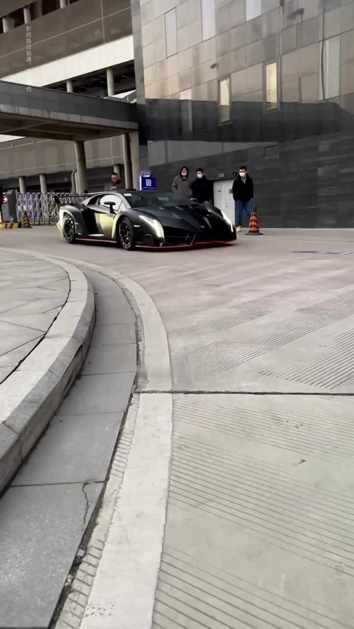 包含伊朗击剑选手力压强敌！实力不容小觑的词条