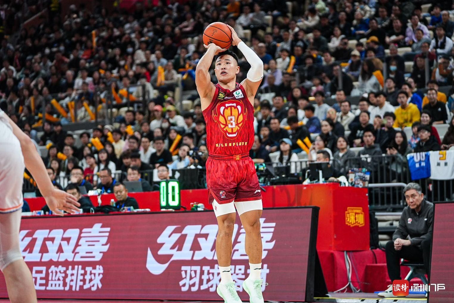 九游娱乐入口-深圳队大胜湖南男篮，完美展现团队力量的简单介绍