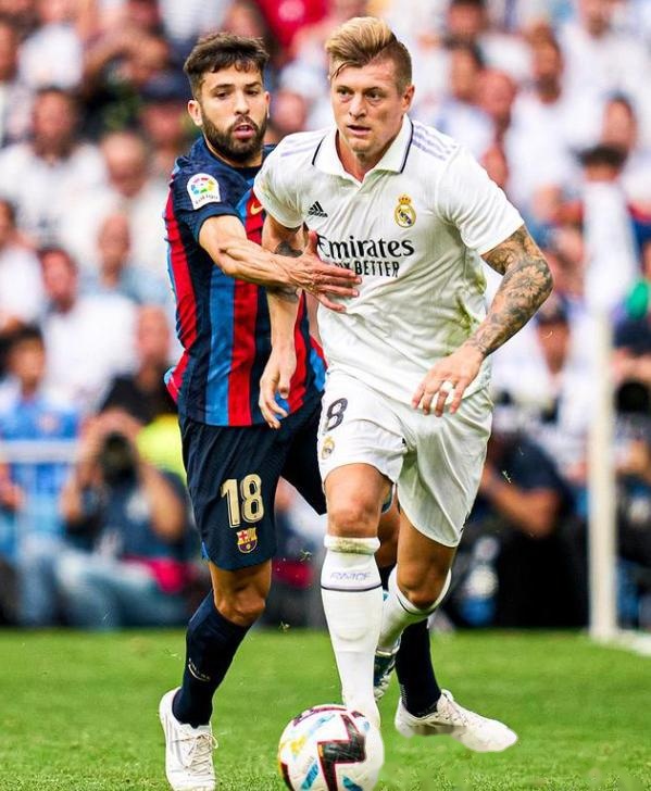 罗马迎战瓦伦西亚勇夺联赛三分 罗马迎战瓦伦西亚勇夺联赛三分