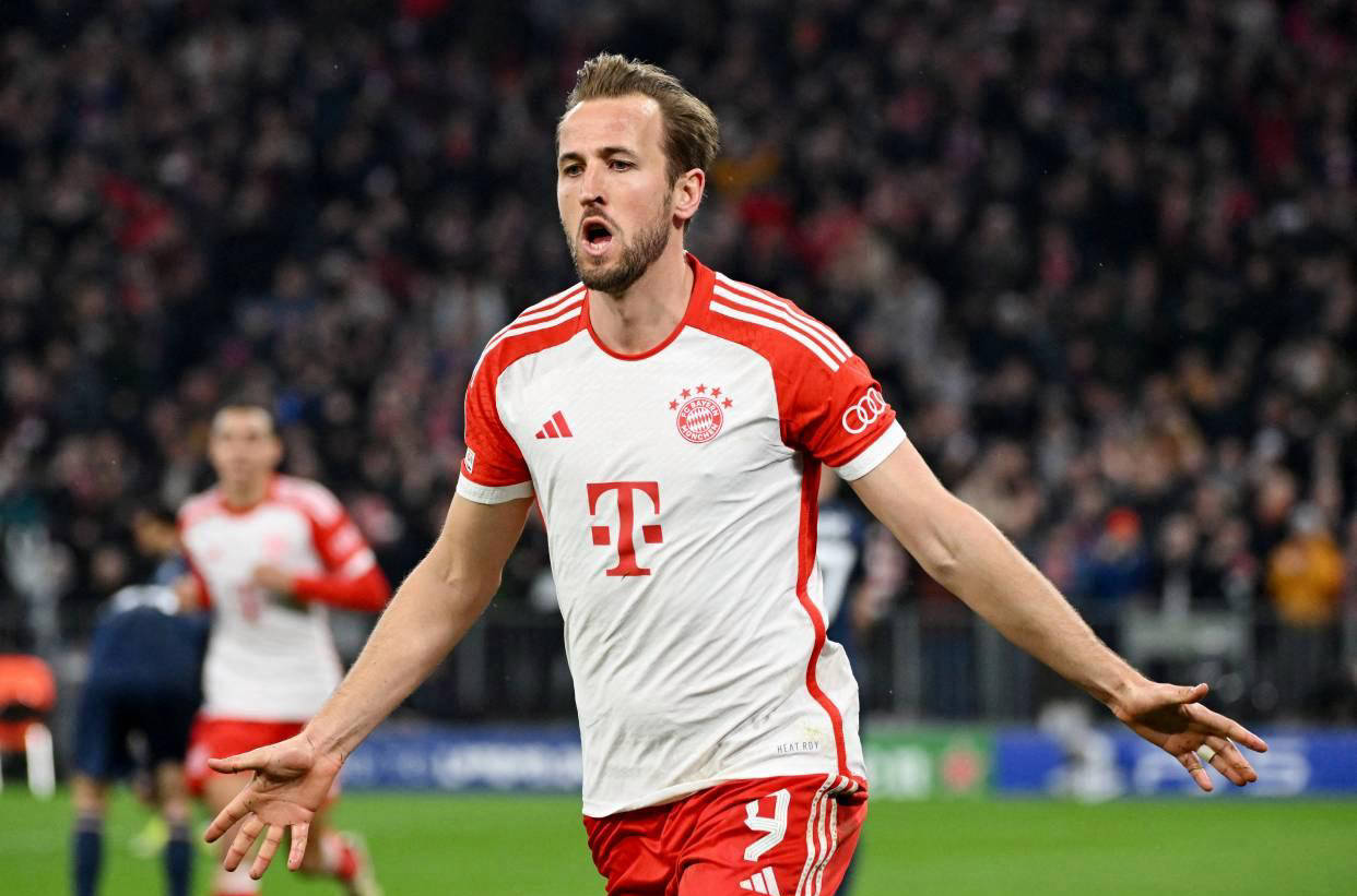 关于拜仁慕尼黑客场轻取对手，保持不败战绩的信息