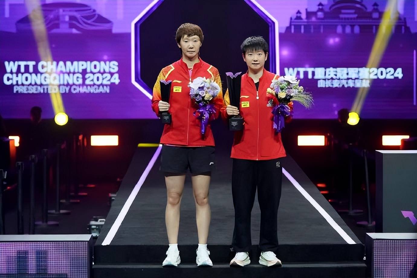 喜悦之情!队伍庆祝取得胜利 喜悦之情!队伍庆祝取得胜利