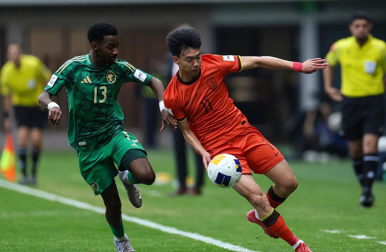 关于刚刚英超：国足爆冷国米，热议不断的信息