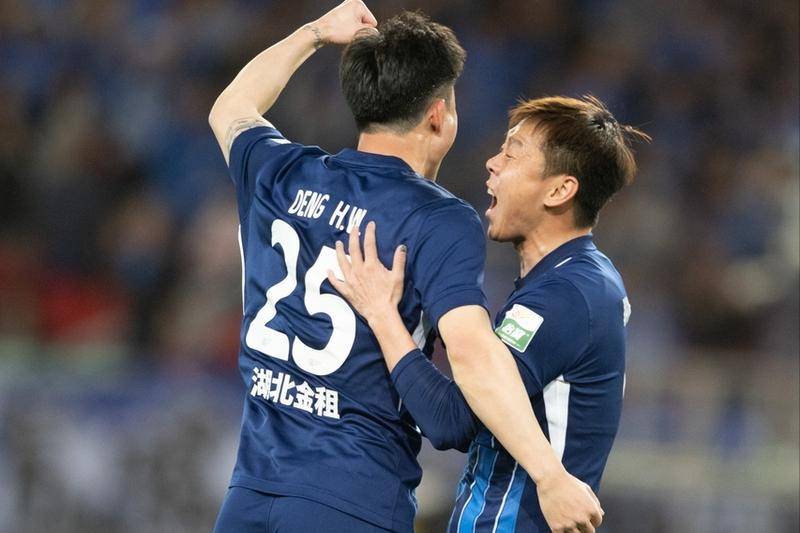 关于瓦拉多利德主场获胜，实现客场逆袭的信息