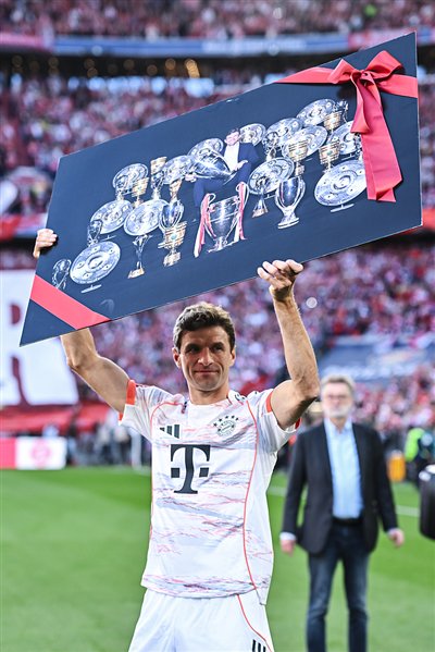 拜仁慕尼黑备战德甲季后赛:穆勒:我们渴望捧杯的简单介绍 拜仁慕尼黑备战德甲季后赛:穆勒:我们渴望捧杯的简单介绍