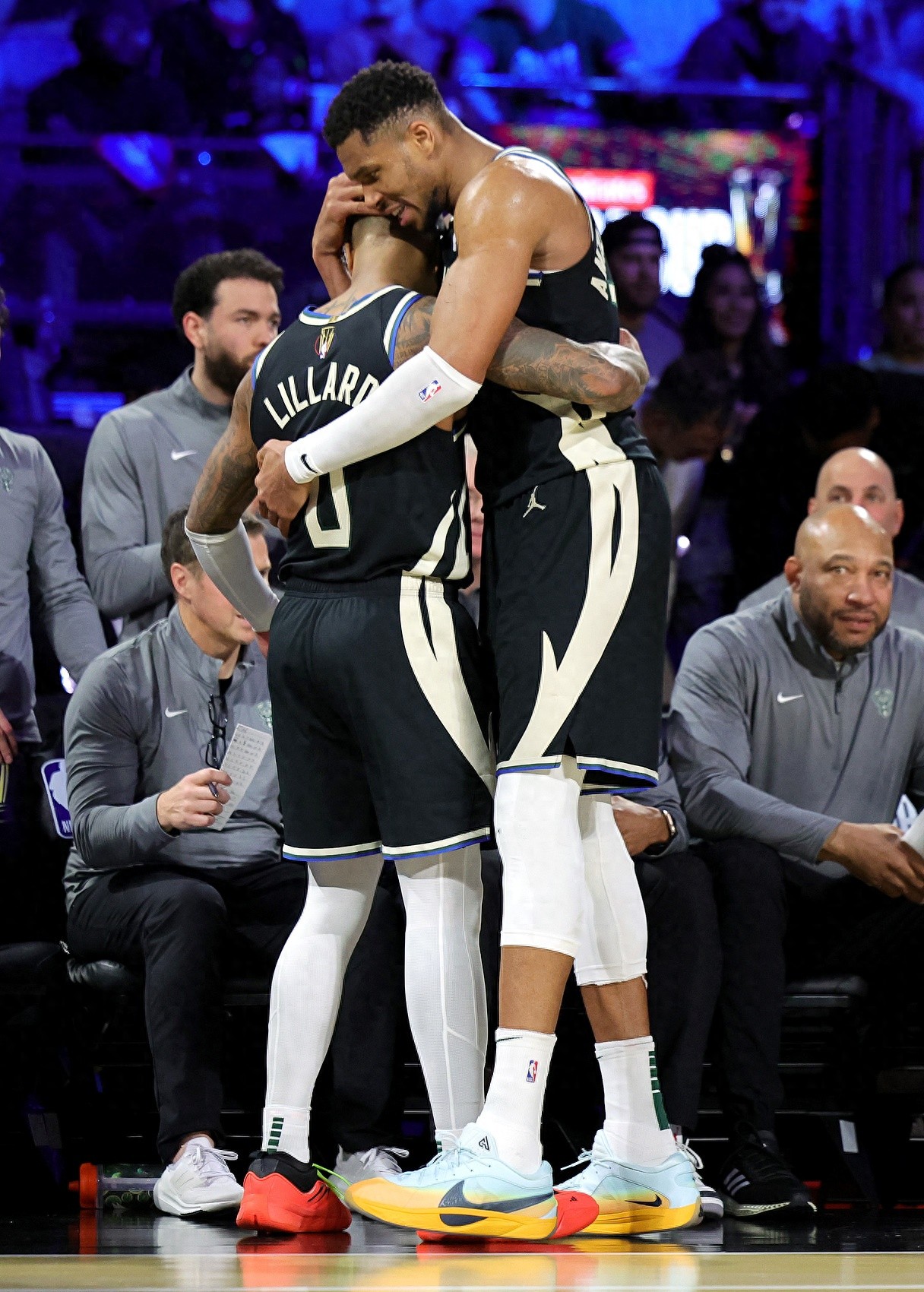 九游VIP-关于雄鹿大胜活塞，取得四连胜的信息