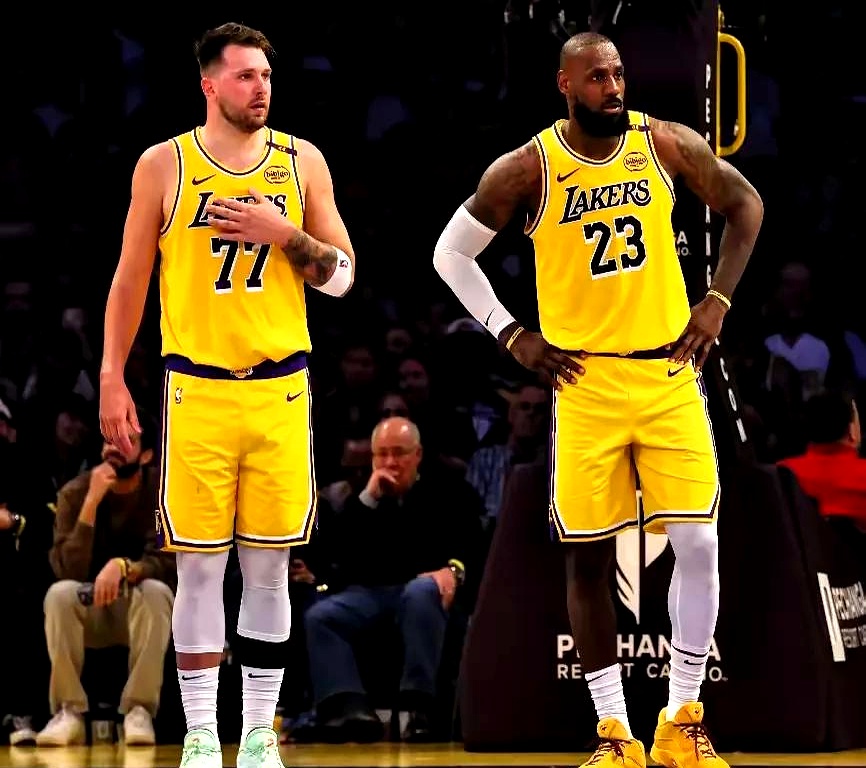 关于湖人逆转击败灰熊，继续不败的信息