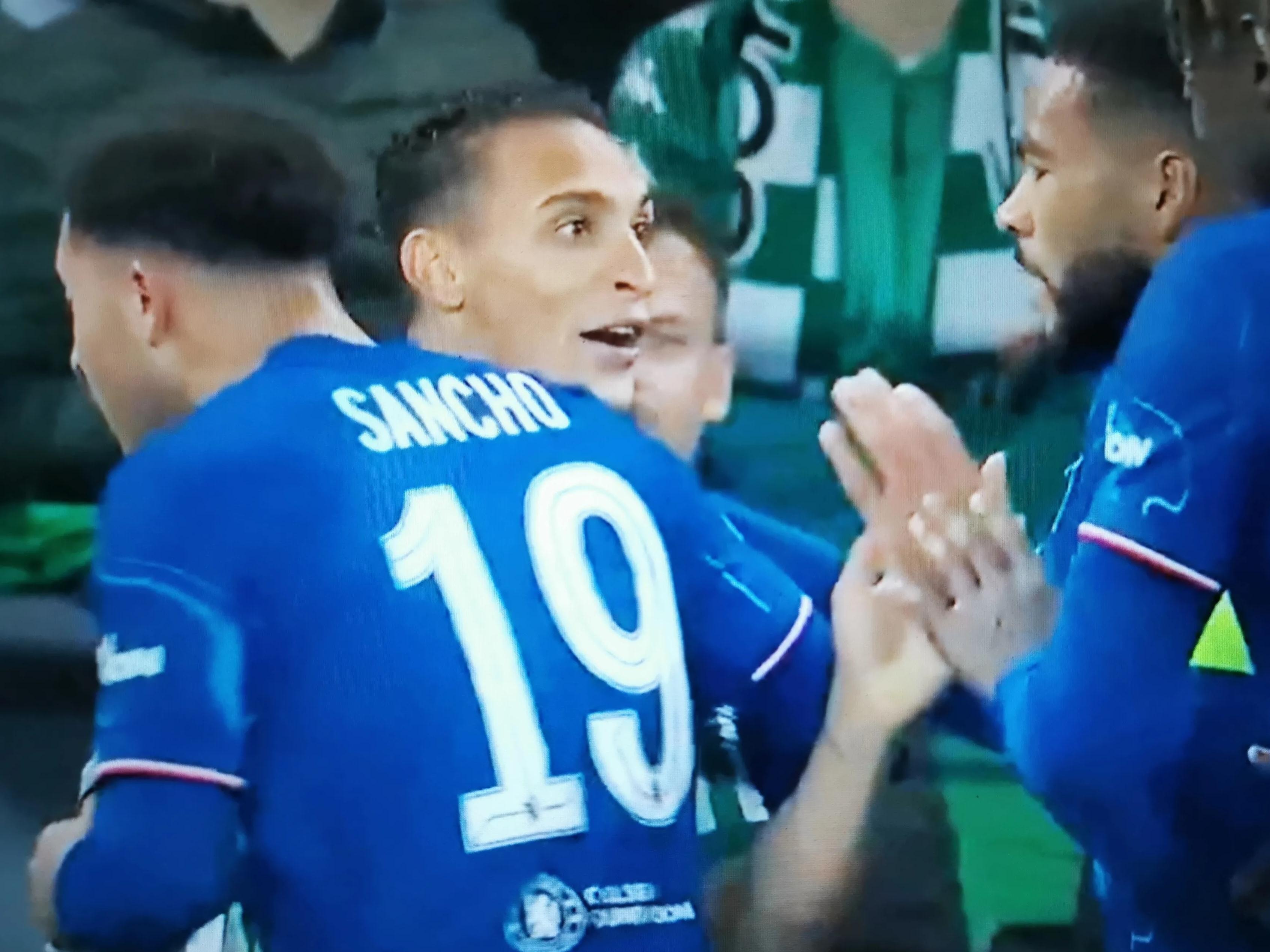 包含墨西哥鏖战切尔西，费兰·托雷斯送出助攻的词条