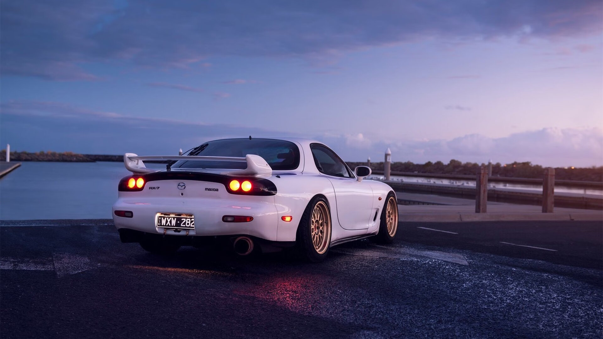 九游娱乐官方网站-红箭破夜，萨拉赫的街道赛式压制美学